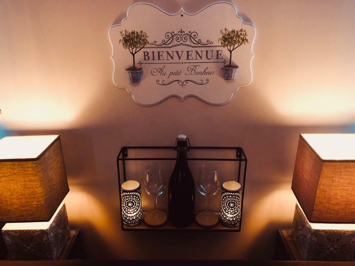 Bienvenue Au Petit Bonheur Lejlighed Honfleur Eksteriør billede
